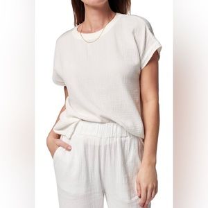 Faherty size xs NWT color white dream cotton tee
